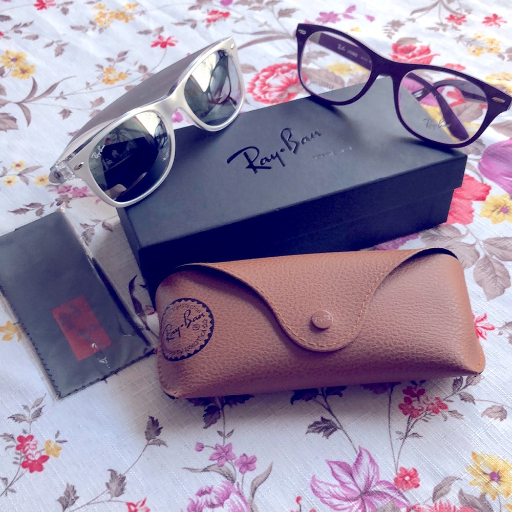 2 pairs Ray Ban